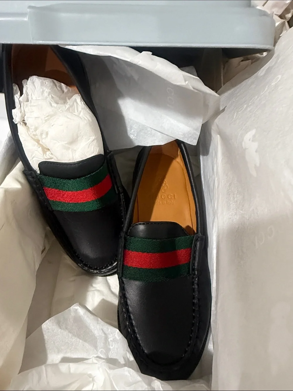 Gucci Black Leather Men’s Loafers with Red & Green Web Stripe